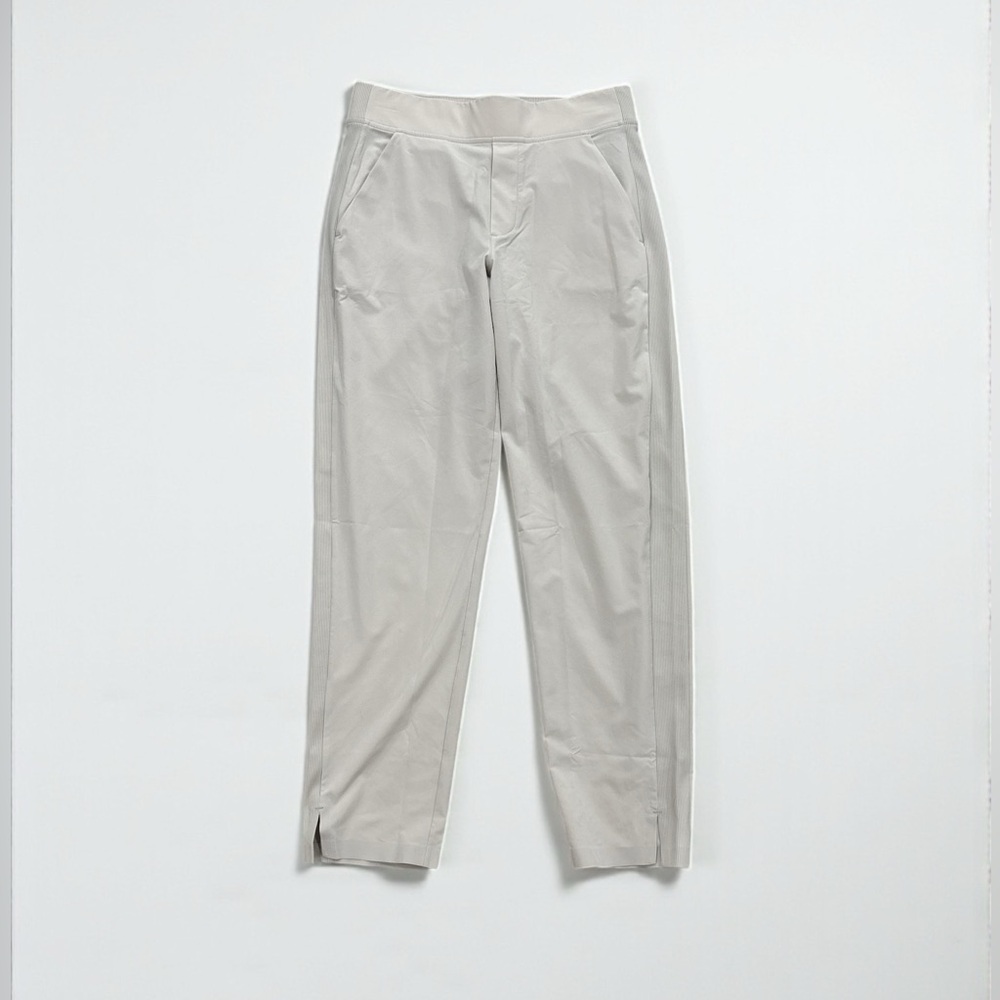 Athleta Light tan / cream pants size 2 Brooklyn ankle